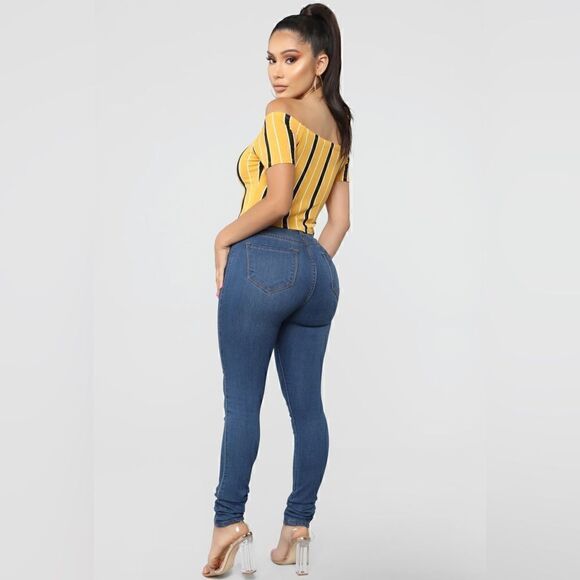 Trendy Vibes: NWT Stripe Down Top in Mustard/Combo - Picture 3 of 6